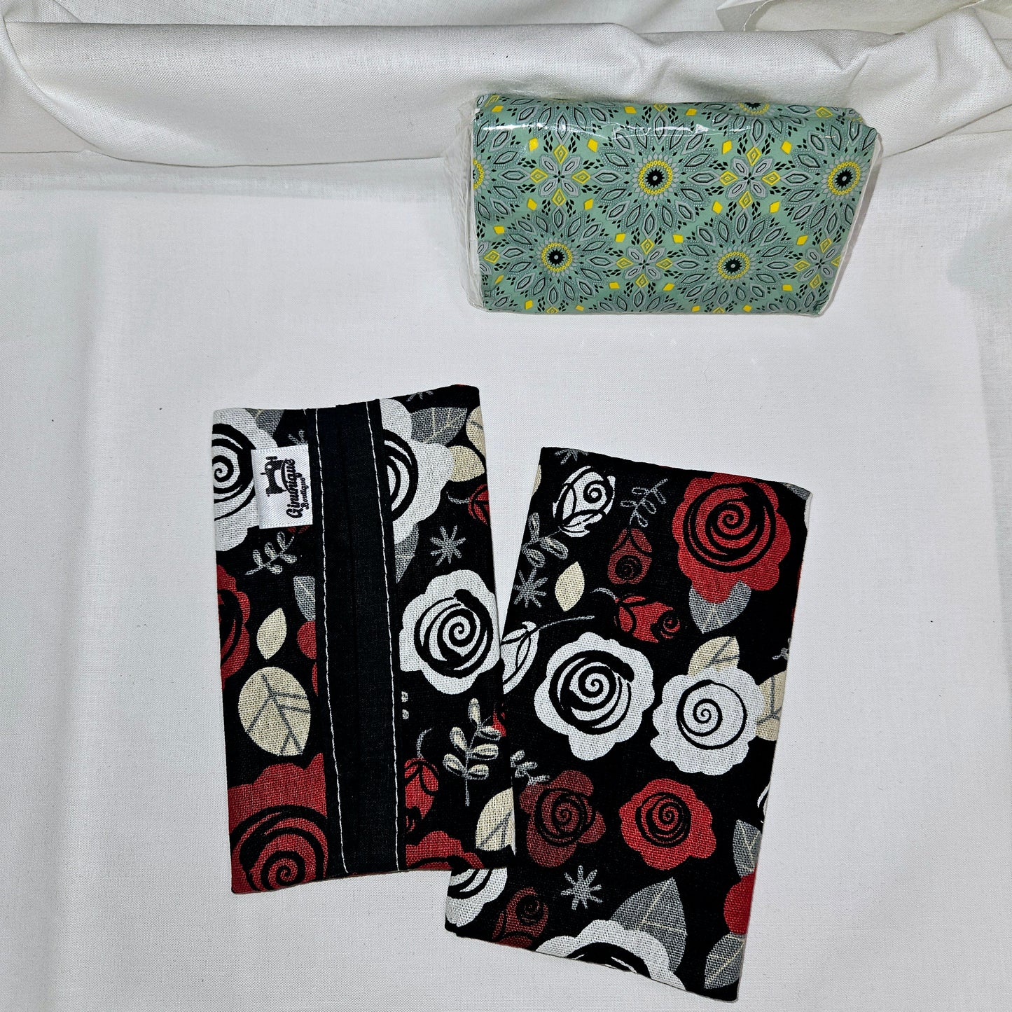 Rose Swirl Pocket Tissue Holder