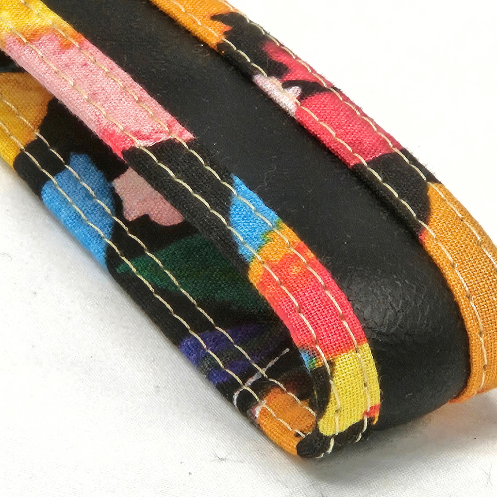 Color Bloom Wristlet Keychain – Ginunique Boutique